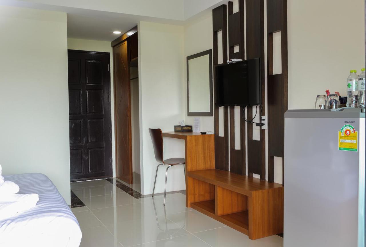 B And Y Residence Chiang Mai Exterior foto